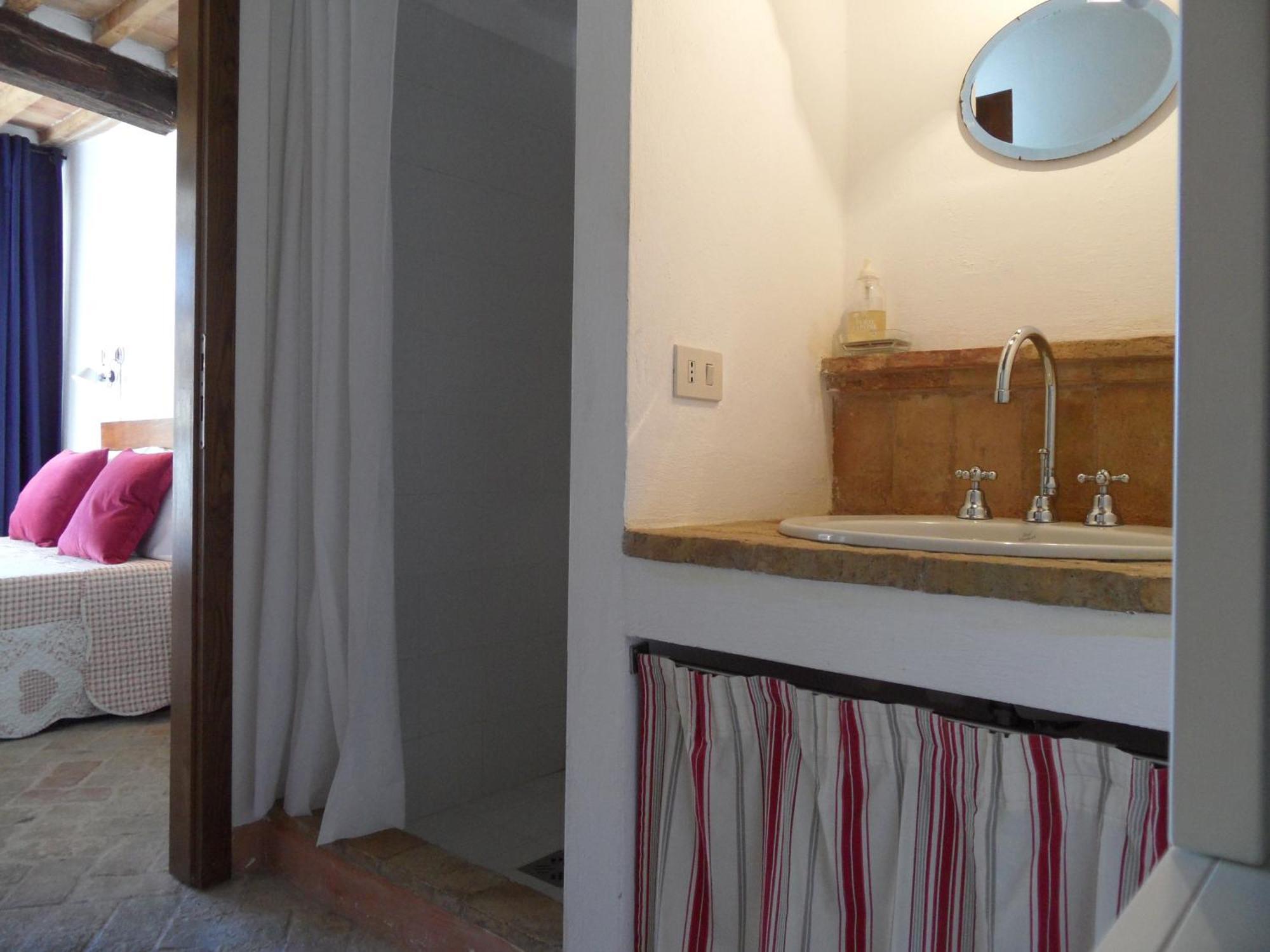 Bed and Breakfast Un giardino nel tufo Pitigliano Esterno foto